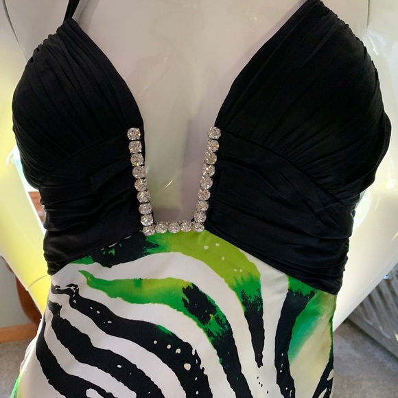 Cache’ evening/daytime/Funtime gown - Picture 2 of 7